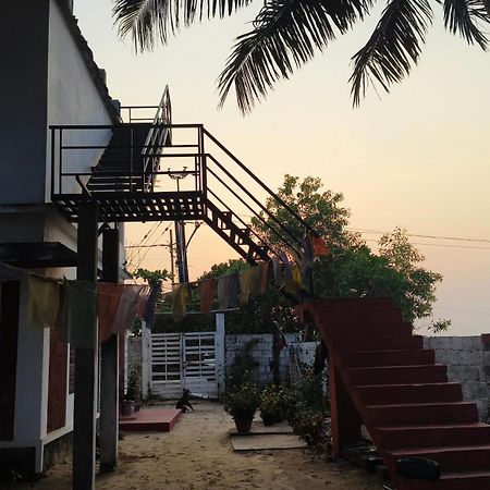 Funky Art Beach House Alappuzha Εξωτερικό φωτογραφία