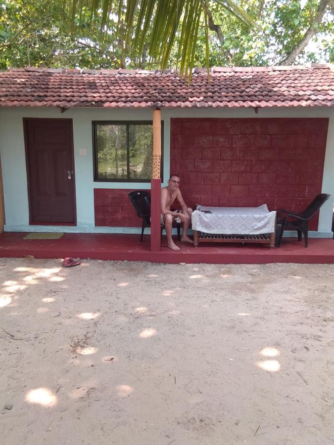 Funky Art Beach House Alappuzha Εξωτερικό φωτογραφία